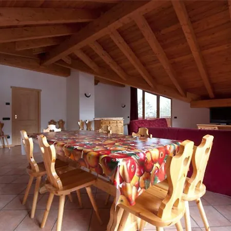 Gardenia アパート ボルミオ